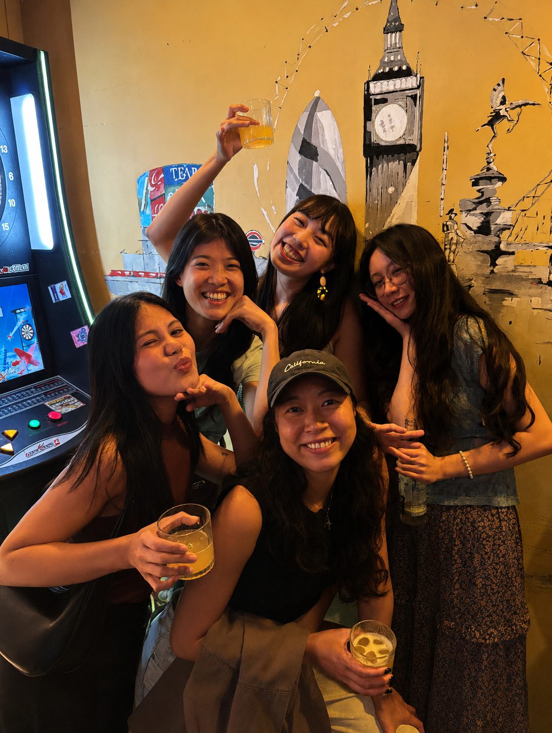 Language exchange conversation at Tea Bar